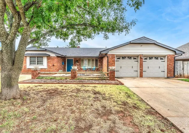 Single family home for sale at 8813 Lakeaire Dr, Oklahoma City, OK 73132 | MLS# 1252207