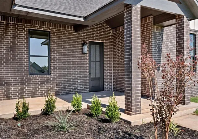 Photo 3 of Single family home for sale at 2320 Baker St, Blanchard, OK 73010 | MLS# 1252208 | Listing updated on 2026-10-20