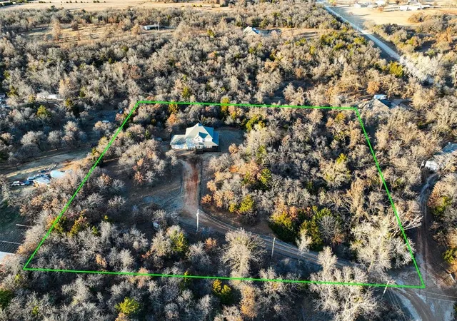 Photo 2 of Sale Pending at 10751 Shady Oaks Ln, Guthrie, OK 73044 | MLS# 1252209 | Listing updated on 2026-10-07
