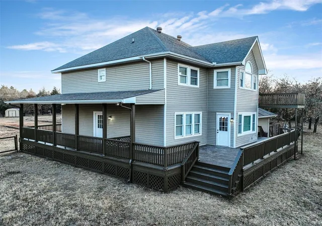 Photo 4 of Sale Pending at 10751 Shady Oaks Ln, Guthrie, OK 73044 | MLS# 1252209 | Listing updated on 2026-10-07