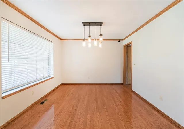 Photo 4 of Single family home for sale at 2900 Jannas Trl, Edmond, OK 73012 | MLS# 1252229 | Listing updated on 2026-10-07