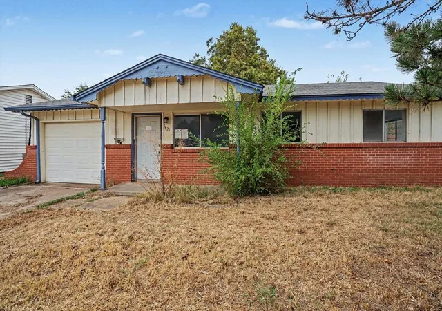 Photo 2 of Single family home for sale at 1421 Sw 65th Street, Oklahoma City, OK 73159 | MLS# 1252232 | Listing updated on 2026-10-06