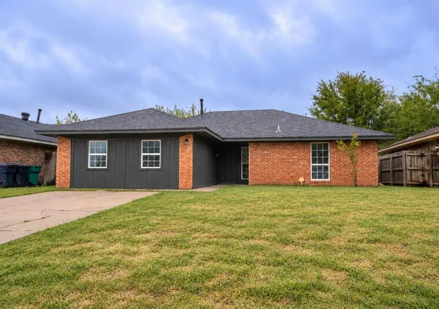 Photo 1 of Single family home for sale at 833 Nw 115th Street, Oklahoma City, OK 73114 | MLS# 1252234 | Listing updated on 2026-10-06