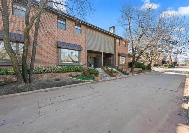 Photo 2 of Condo for sale at 11300 N Pennsylvania Ave #129, Oklahoma City, OK 73120 | MLS# 1252235 | Listing updated on 2026-10-07