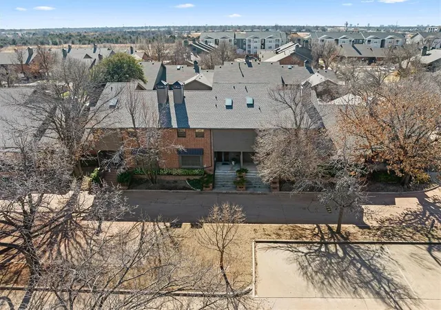 Photo 3 of Condo for sale at 11300 N Pennsylvania Ave #129, Oklahoma City, OK 73120 | MLS# 1252235 | Listing updated on 2026-10-07