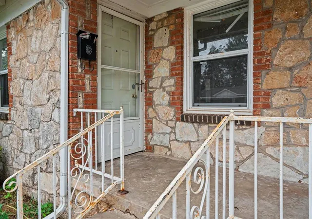 Photo 2 of Single family home for sale at 1604 SW 39th Street, Oklahoma City, OK 73119 | MLS# 1252236 | Listing updated on 2026-10-06