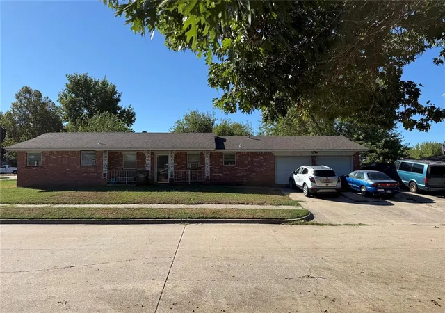 Photo 1 of Single family home for sale at 608 Mark Ave, Yukon, OK 73099 | MLS# 1252247 | Listing updated on 2026-10-06