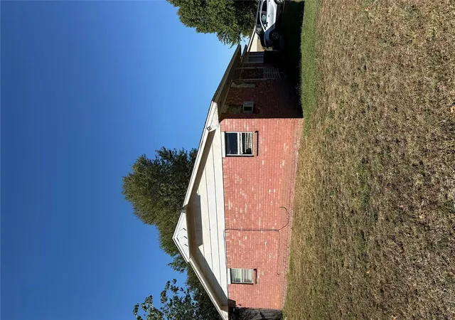 Photo 2 of Single family home for sale at 608 Mark Ave, Yukon, OK 73099 | MLS# 1252247 | Listing updated on 2026-10-19