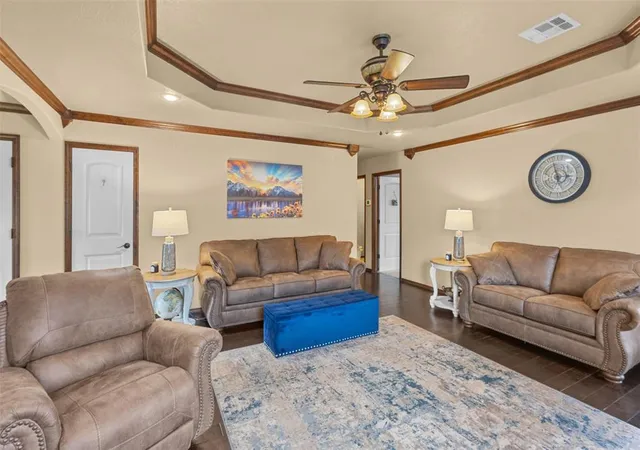 Photo 4 of Sale Pending at 801 Cedar Ridge Dr, Mc Alester, OK 74501 | MLS# 1252251 | Listing updated on 2026-10-08