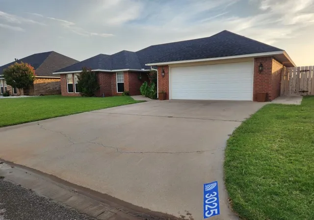 Photo 1 of Single family home for sale at 3025 White Tail Dr, Altus, OK 73521 | MLS# 1252253 | Listing updated on 2026-10-06