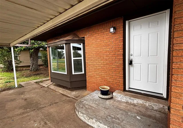 Photo 3 of Single family home for sale at 214 S 6th Street, Cyril, OK 73029 | MLS# 1252277 | Listing updated on 2026-10-07