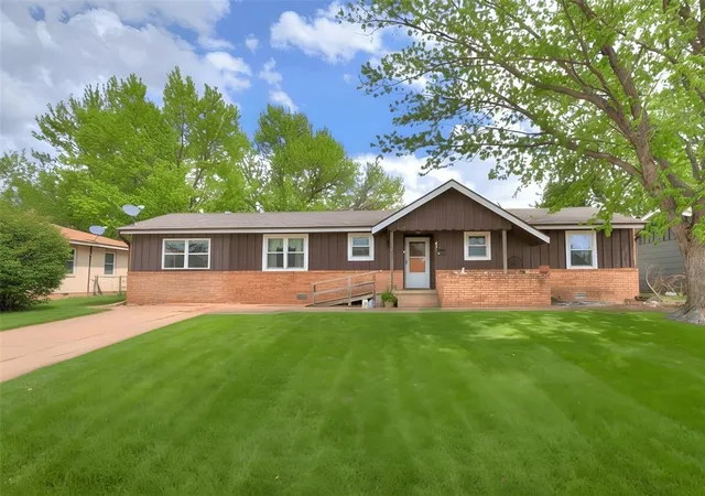 Photo 1 of Single family home for sale at 816 Hillcrest Dr, Watonga, OK 73772 | MLS# 1252282 | Listing updated on 2026-10-06