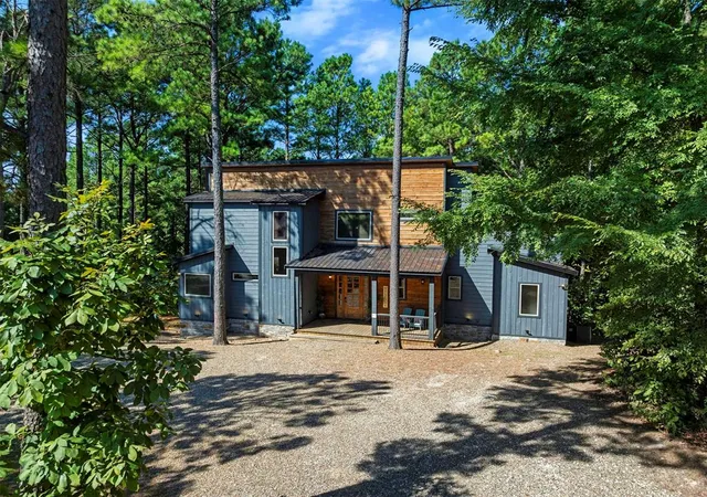 Photo 1 of Single family home for sale at 2093 Pine Hills Rd, Broken Bow, OK 74728 | MLS# 1252296 | Listing updated on 2026-10-11