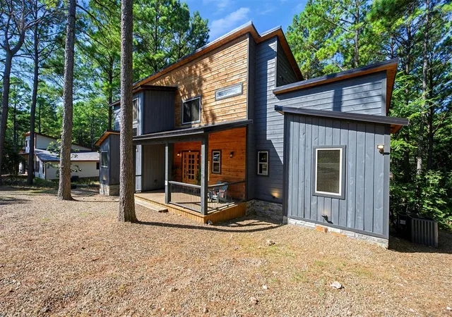 Photo 2 of Single family home for sale at 2093 Pine Hills Rd, Broken Bow, OK 74728 | MLS# 1252296 | Listing updated on 2026-10-11