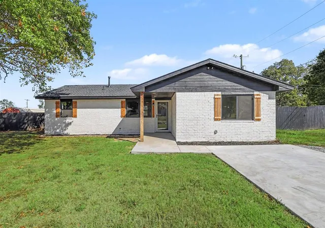 Photo 1 of Single family home for sale at 420 Kevin Rd, Prague, OK 74864 | MLS# 1252304 | Listing updated on 2026-10-09
