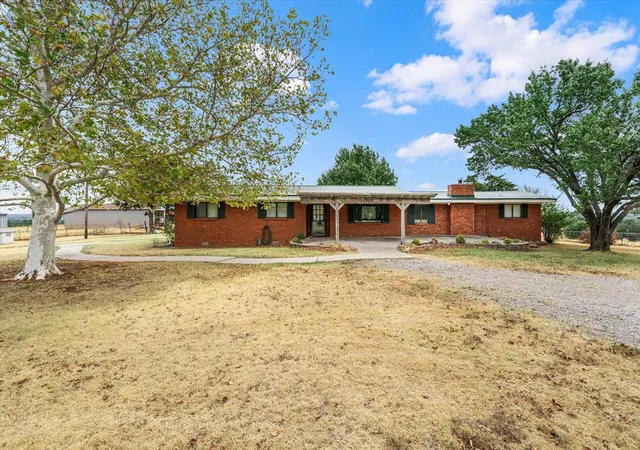 Photo 1 of Single family home for sale at 24550 N Peebly Rd, Luther, OK 73054 | MLS# 1252316 | Listing updated on 2026-10-07