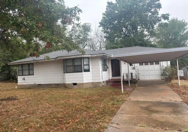 Photo 1 of Single family home for sale at 717 Mckinley St, Seminole, OK 74868 | MLS# 1252321 | Listing updated on 2026-10-06