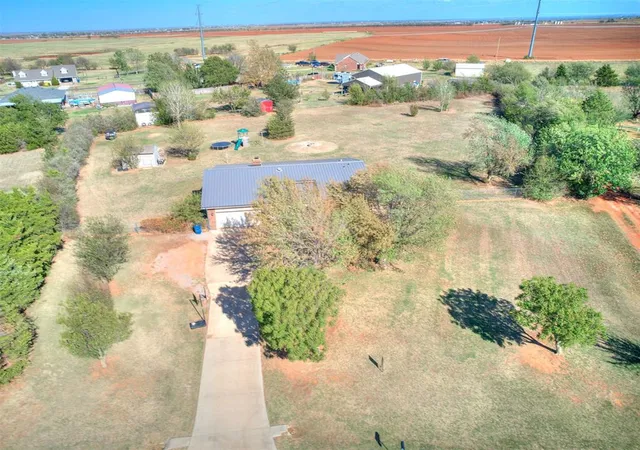 Photo 3 of Single family home for sale at 3400 Nw Ter Hills, Piedmont, OK 73078 | MLS# 1252324 | Listing updated on 2026-10-15