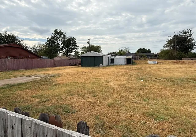 Photo 3 of Land for sale at 405 N Janeway Ave, Moore, OK 73160 | MLS# 1252326 | Listing updated on 2026-10-06