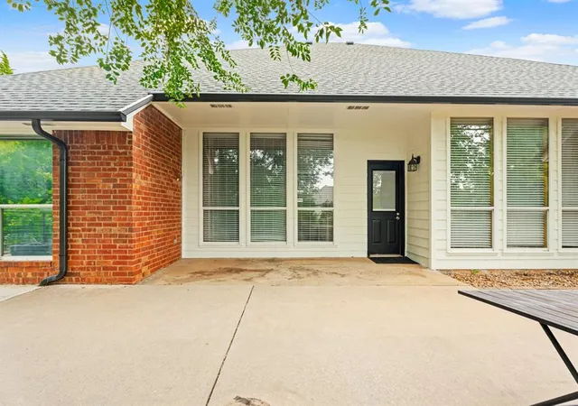 Photo 3 of Single family home for sale at 19501 Yearling Way, Edmond, OK 73012 | MLS# 1252345 | Listing updated on 2026-10-07