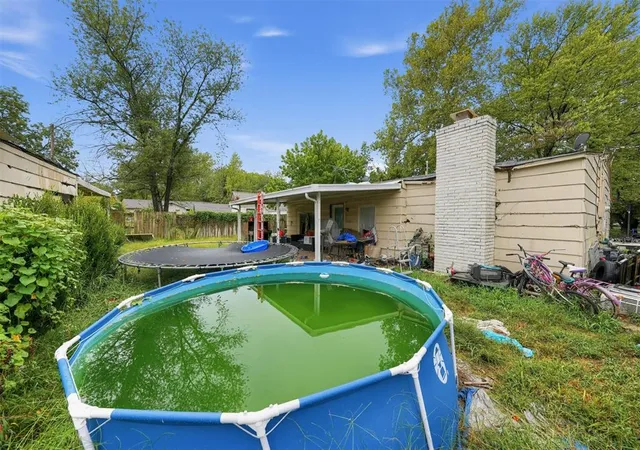 Photo 3 of Single family home for sale at 718 S 2nd Street, Henryetta, OK 74437 | MLS# 1252348 | Listing updated on 2026-10-06
