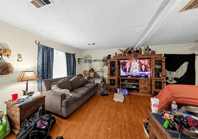 Photo 4 of Single family home for sale at 718 S 2nd Street, Henryetta, OK 74437 | MLS# 1252348 | Listing updated on 2026-10-06