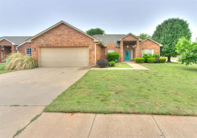 Photo 2 of Single family home for sale at 4617 Stag Horn Dr, Yukon, OK 73099 | MLS# 1252355 | Listing updated on 2026-10-08