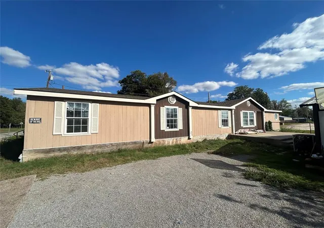 Single family home for sale at 202 S Cedar Ave, Erick, OK 73645 | MLS# 1252357
