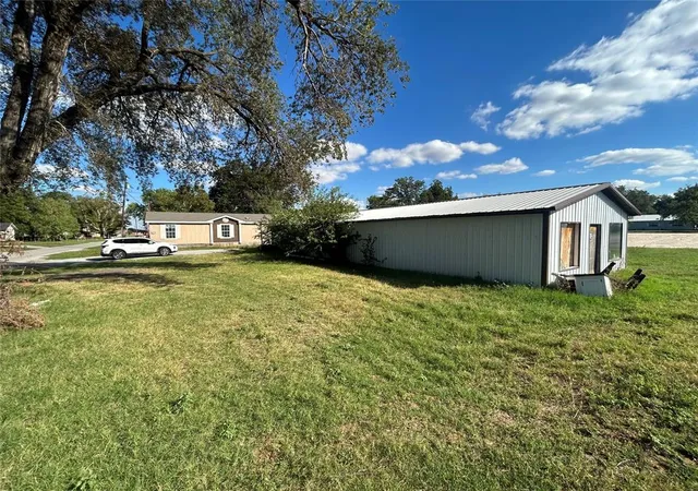 Photo 3 of Single family home for sale at 202 S Cedar Ave, Erick, OK 73645 | MLS# 1252357 | Listing updated on 2026-10-06