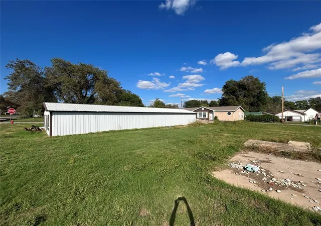 Photo 3 of Single family home for sale at 202 S Cedar Ave, Erick, OK 73645 | MLS# 1252357 | Listing updated on 2026-10-06