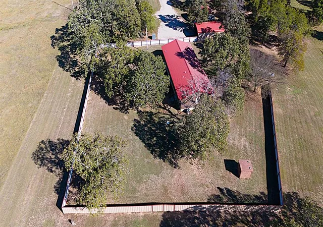 Photo 4 of Single family home for sale at 36354 Ew 1140 Rd, Seminole, OK 74868 | MLS# 1252371 | Listing updated on 2026-10-07