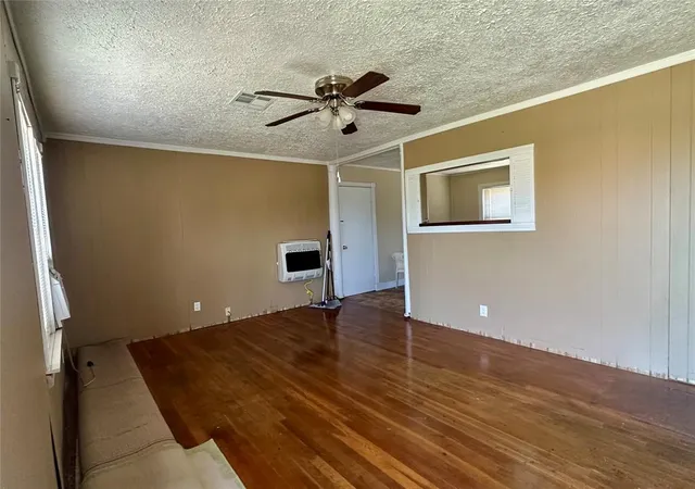 Photo 3 of Single family home for sale at 1137 E Chestnut St, Altus, OK 73521 | MLS# 1252372 | Listing updated on 2026-10-06