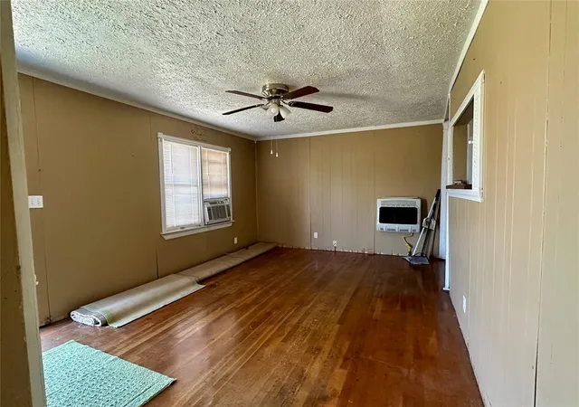 Photo 3 of Single family home for sale at 1137 E Chestnut St, Altus, OK 73521 | MLS# 1252372 | Listing updated on 2026-10-06
