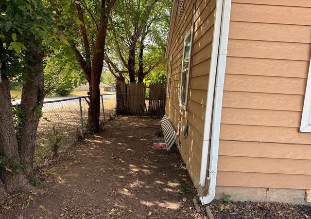 Photo 2 of Single family home for sale at 4000 NW 15th Street, Oklahoma City, OK 73107 | MLS# 1252386 | Listing updated on 2026-10-06