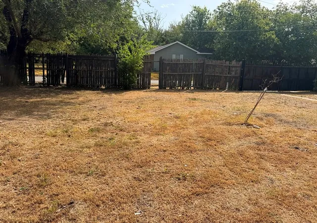 Photo 4 of Single family home for sale at 4000 NW 15th Street, Oklahoma City, OK 73107 | MLS# 1252386 | Listing updated on 2026-10-06