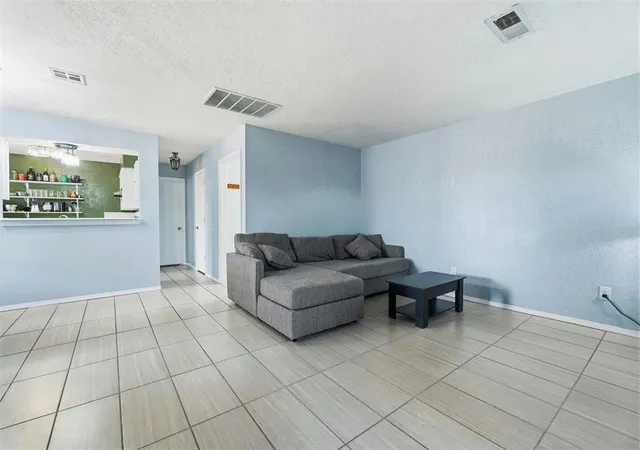 Photo 4 of Single family home for sale at 304 SW 79th Street, Lawton, OK 73505 | MLS# 1252387 | Listing updated on 2026-10-07