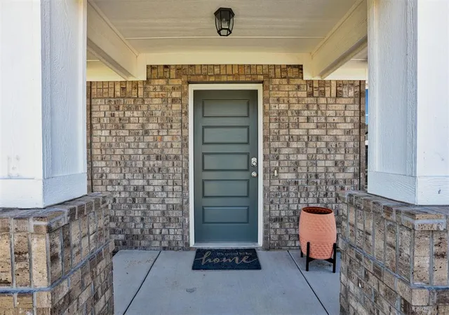 Photo 4 of Single family home for sale at 12608 NW 3rd Street, Yukon, OK 73099 | MLS# 1252389 | Listing updated on 2026-10-10