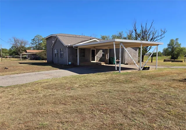 Single family home for sale at 2900 SE 57th Street, Oklahoma City, OK 73129 | MLS# 1252412