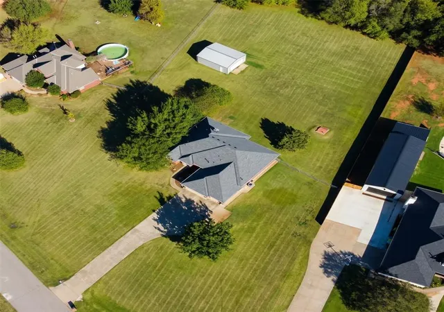 Photo 3 of Sale Pending at 3007 NE Winding Crk Ln, Piedmont, OK 73078 | MLS# 1252414 | Listing updated on 2026-10-17