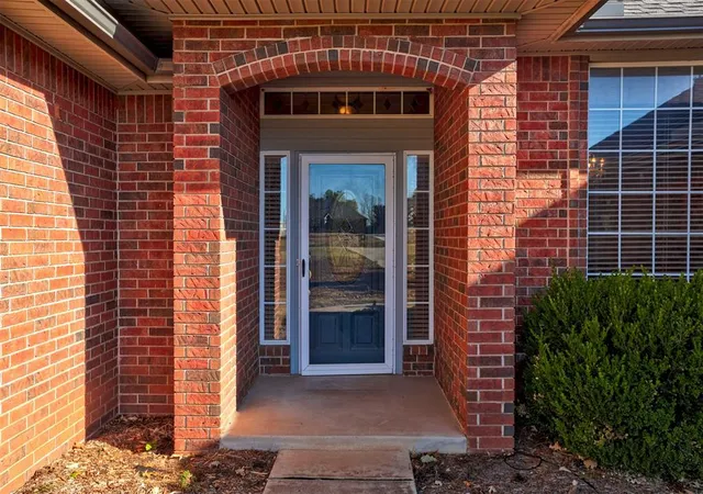 Photo 4 of Sale Pending at 3007 NE Winding Crk Ln, Piedmont, OK 73078 | MLS# 1252414 | Listing updated on 2026-10-17