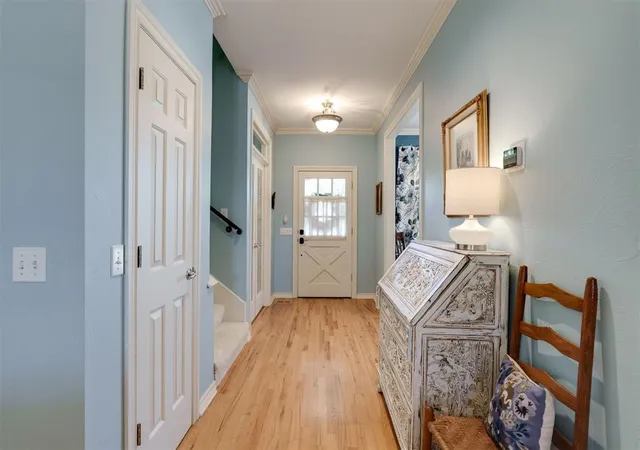 Photo 3 of Single family home for sale at 115 Lakeview Ct, Edmond, OK 73003 | MLS# 1252422 | Listing updated on 2026-10-09