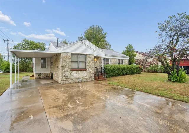Photo 3 of Single family home for sale at 4501 Se 20th Street, Oklahoma City, OK 73115 | MLS# 1252427 | Listing updated on 2026-10-20