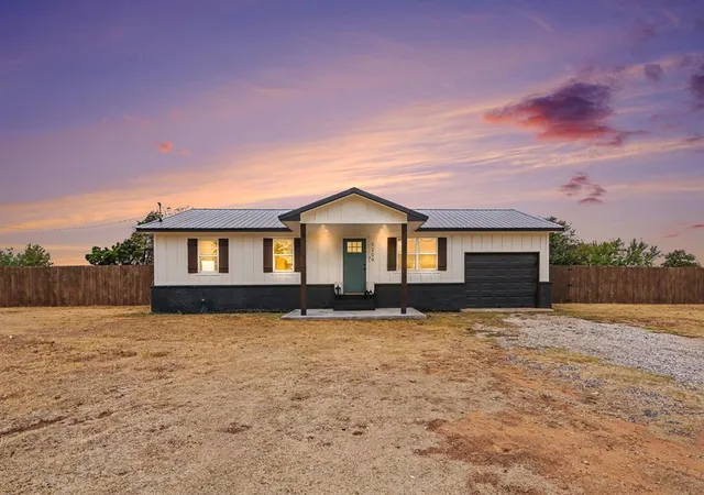 Photo 1 of Single family home for sale at 9209 S Sooner Rd, Guthrie, OK 73044 | MLS# 1252429 | Listing updated on 2026-10-06