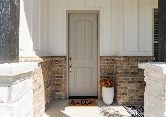 Photo 4 of Single family home for sale at 14624 Lockton Dr, Jones, OK 73049 | MLS# 1252439 | Listing updated on 2026-10-08