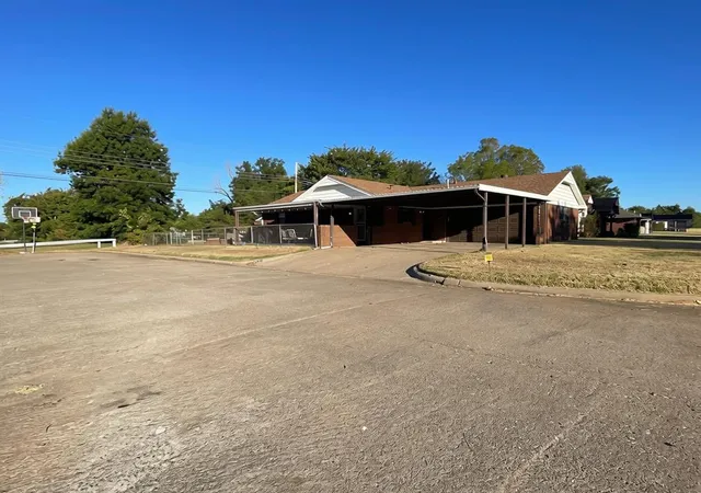 Photo 3 of Single family home for sale at 701 Moraine Ave, Oklahoma City, OK 73130 | MLS# 1252441 | Listing updated on 2026-10-07
