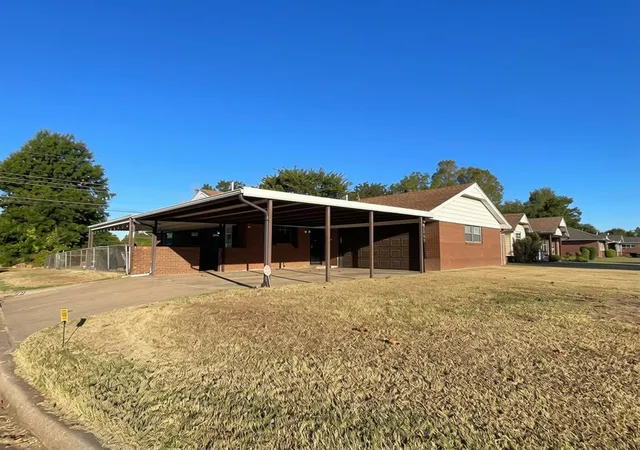 Photo 4 of Single family home for sale at 701 Moraine Ave, Oklahoma City, OK 73130 | MLS# 1252441 | Listing updated on 2026-10-09