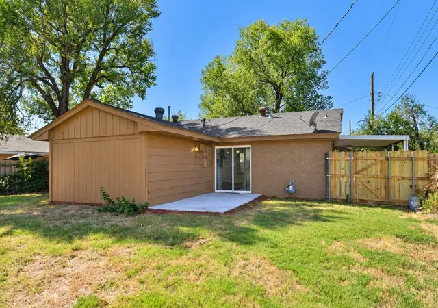 Photo 20 of Single family home for sale at 702 N Nail Pkwy, Moore, OK 73160 | MLS# 1252465 | Listing updated on 2026-10-21