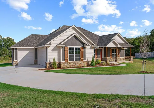 Photo 2 of Single family home for sale at 11179 Black Lion Ct, Blanchard, OK 73010 | MLS# 1252468 | Listing updated on 2026-10-28