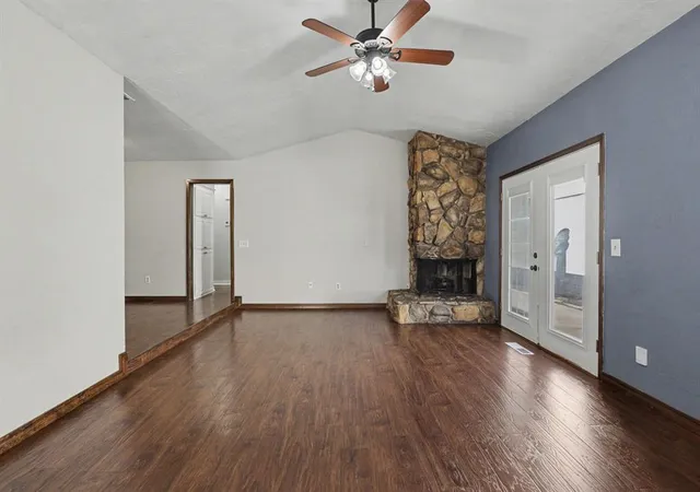 Photo 4 of Single family home for sale at 13513 Country Pl, Oklahoma City, OK 73131 | MLS# 1252469 | Listing updated on 2026-10-08