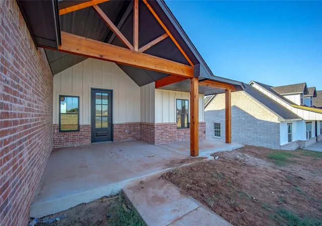 Photo 2 of Single family home for sale at 2443 Wind River Cir, Blanchard, OK 73010 | MLS# 1252474 | Listing updated on 2026-10-13